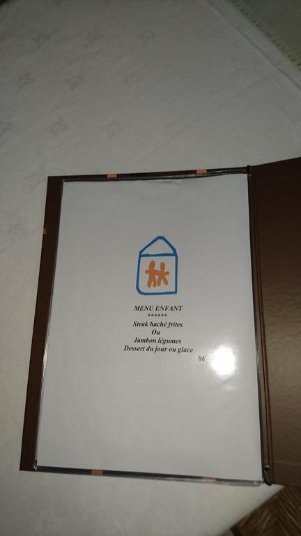 Objat Hotel De France מראה חיצוני תמונה